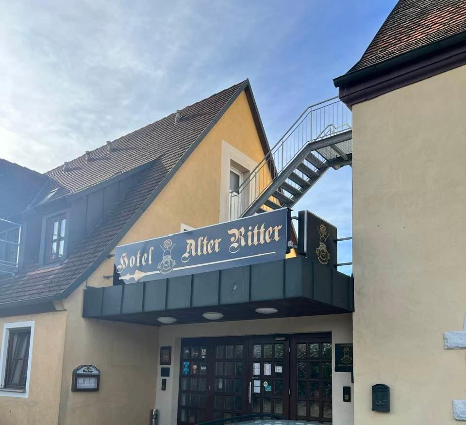 Hotel-Gasthof "Alter Ritter" Rothenburg ob der Tauber Buitenkant foto